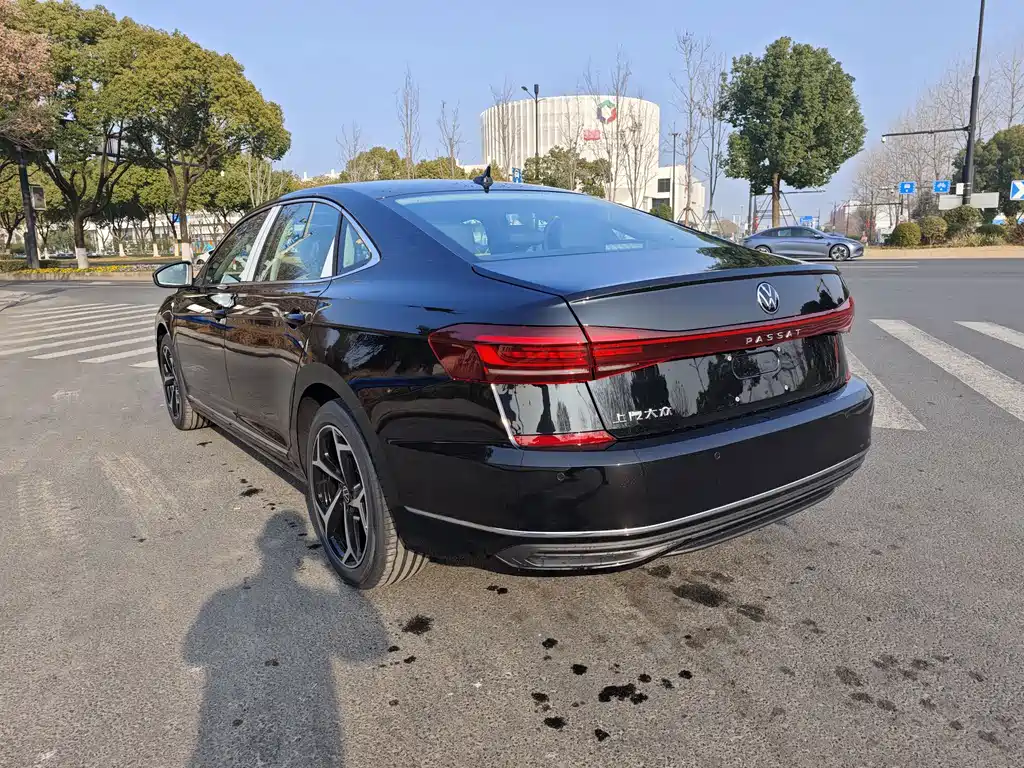 Passat 2026 Outstanding Model 330TSI Starry Sky Elite Edition купить на сайте DeffCars