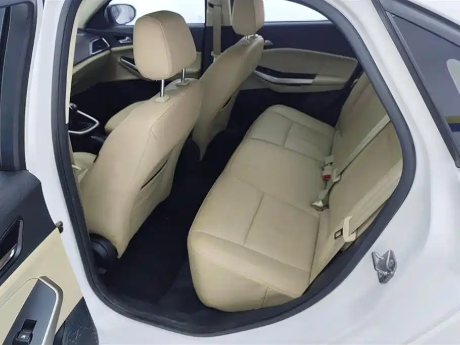 Escort 2017 facelift 1.5L manual comfort model купить на сайте DeffCars