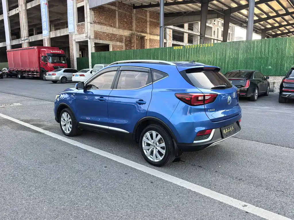 MG ZS 2017 1.5L manual luxury version купить на сайте DeffCars
