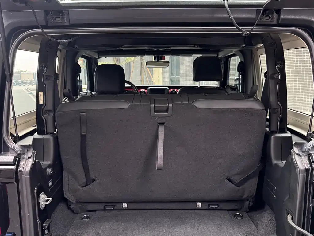 Wrangler 2021 2.0T Robin Hood two-door version купить на сайте DeffCars