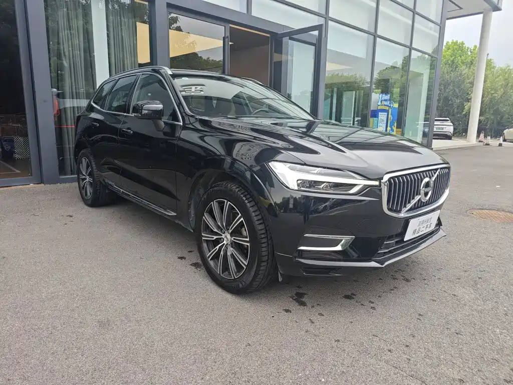 Volvo XC60 2020 T5 four-wheel drive Zhiyuan Deluxe Edition купить на сайте DeffCars
