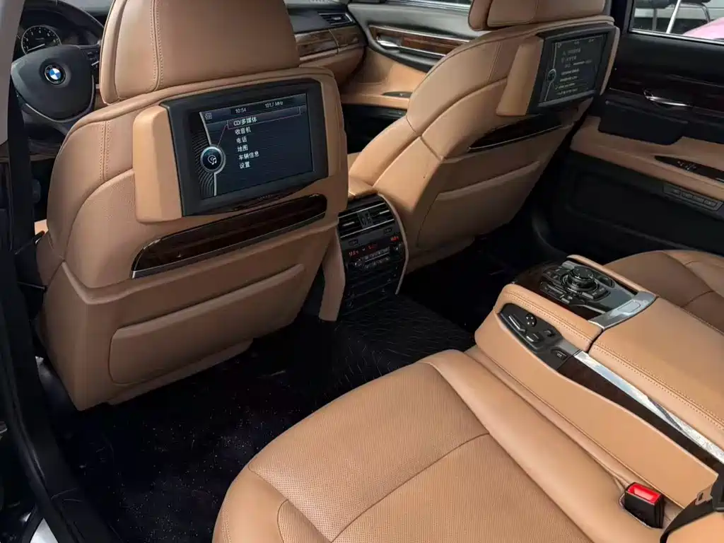 BMW 7 Series 2010 760Li купить на сайте DeffCars