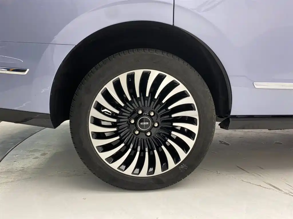 Navigator 2020 3.5T President Series купить на сайте DeffCars