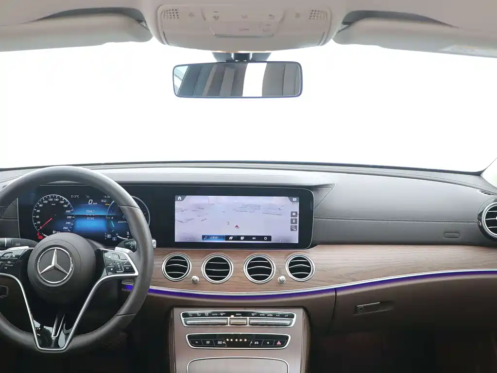 Mercedes-Benz E-Class 2023 E 300 L Luxury Model купить на сайте DeffCars