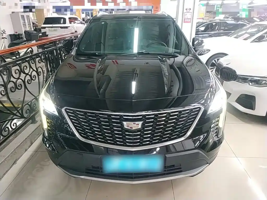 Cadillac XT4 2021 28T two-wheel drive leading model купить на сайте DeffCars
