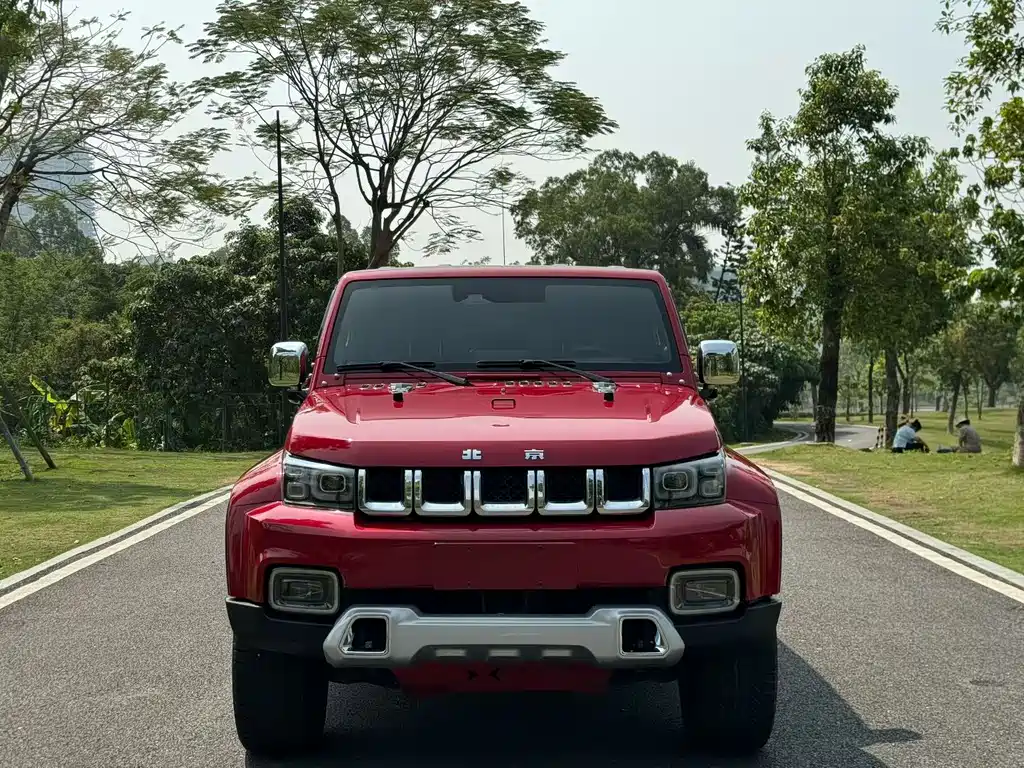 Beijing Off-Road BJ40 2019 PLUS 2.3T automatic four-wheel drive flagship version National VI купить на сайте DeffCars
