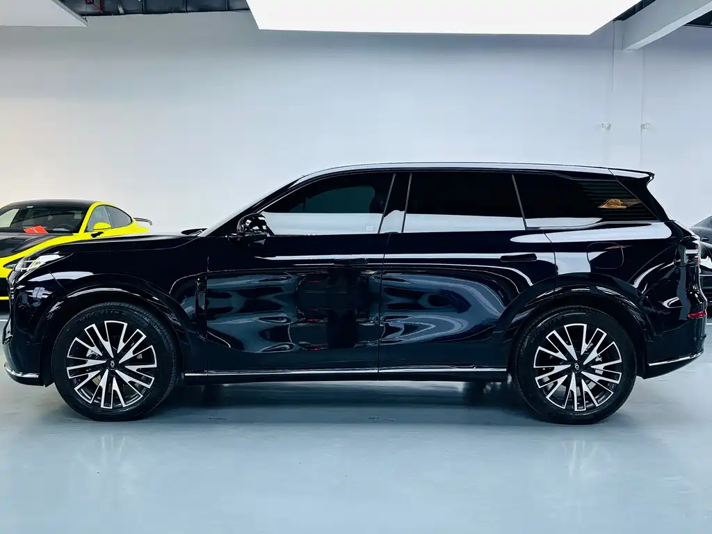 Changan Qiyuan Q07 2025 model 215 flagship PLUS купить на сайте DeffCars