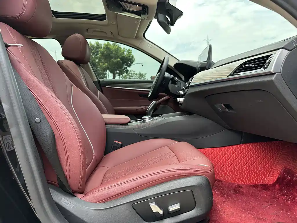 BMW 5 Series New Energy 2021 535Le Deluxe Package купить на сайте DeffCars
