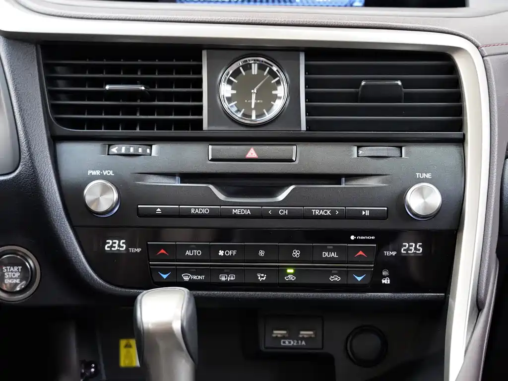 Lexus RX 2020 facelift 300 two-wheel drive comfort version купить на сайте DeffCars