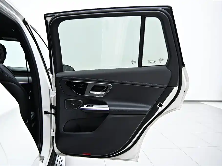 Mercedes-Benz GLC 2024 GLC 260 L 4MATIC luxury model 5 seats купить на сайте DeffCars