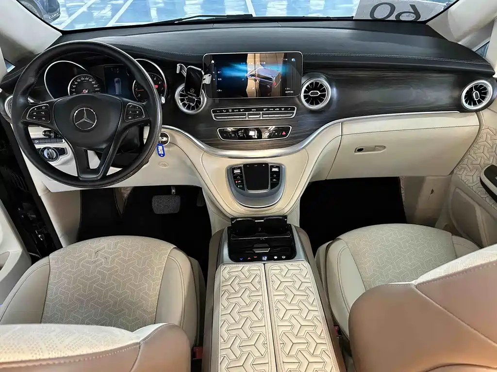 Camoz V Class 2022 2.0T Tianyue without partitions 7 seats купить на сайте DeffCars