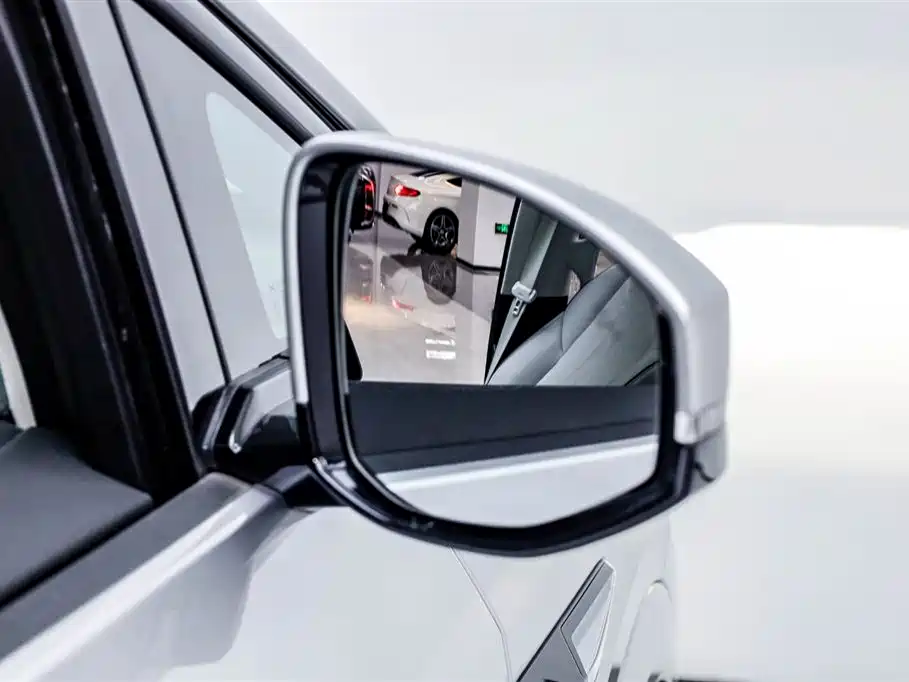 Xpeng X9 2024 640 four-wheel drive high performance Max купить на сайте DeffCars