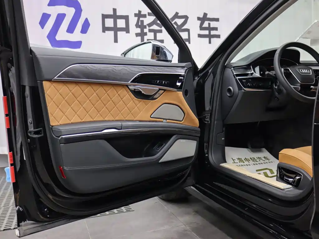 Audi A8 2025 A8L Horch Founder's Edition 55TFSI купить на сайте DeffCars