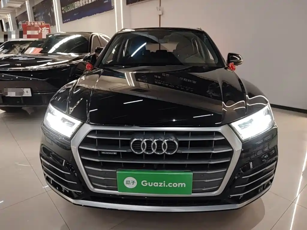 Audi Q5L 2020 facelift 40 TFSI enjoys fashionable style купить на сайте DeffCars