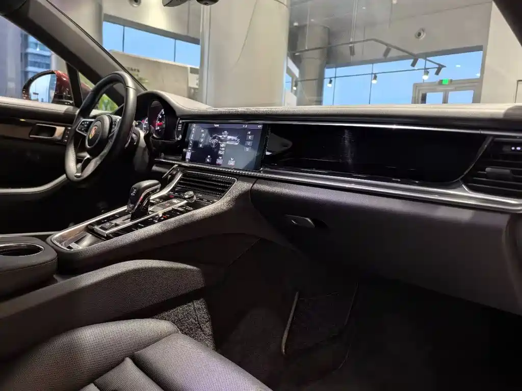 Panamera 2017 Panamera 4 Executive Extended Edition 3.0T купить на сайте DeffCars