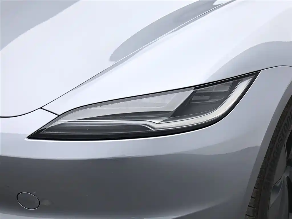 Model 3 2023 long-range all-wheel drive version купить на сайте DeffCars
