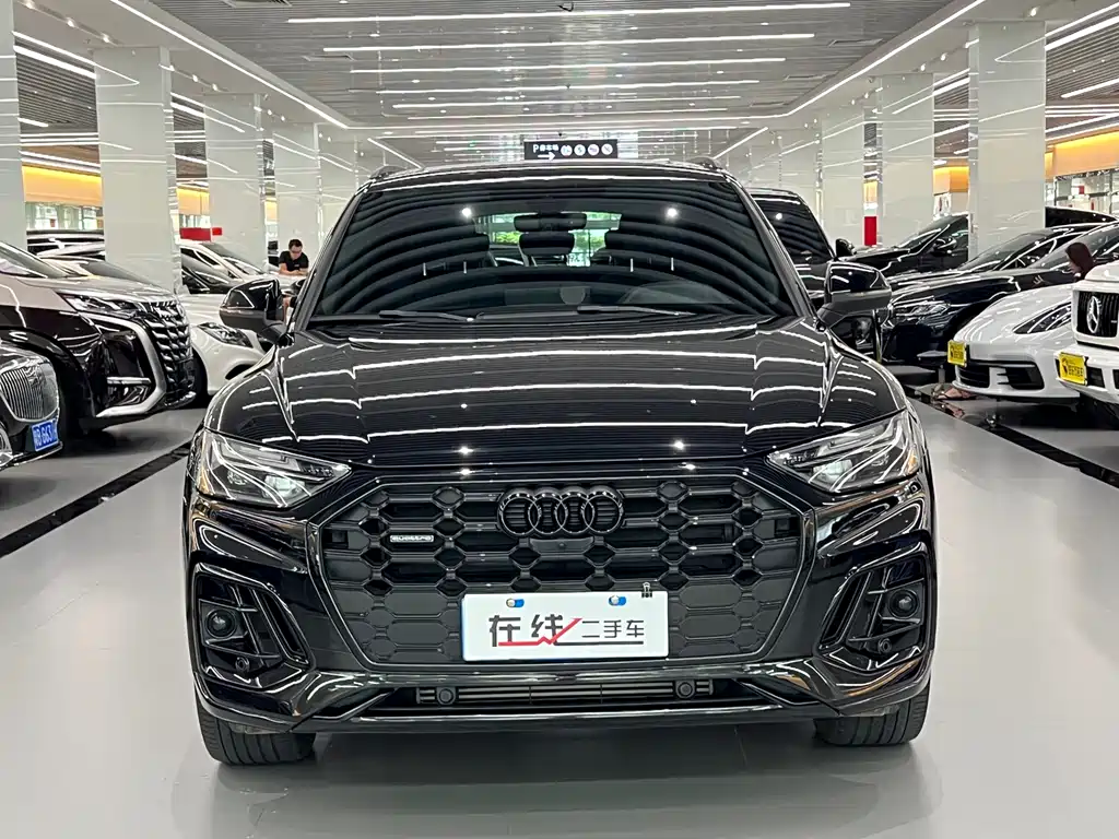 Audi Q5L 2024 45 TFSI luxury and dynamic model купить на сайте DeffCars
