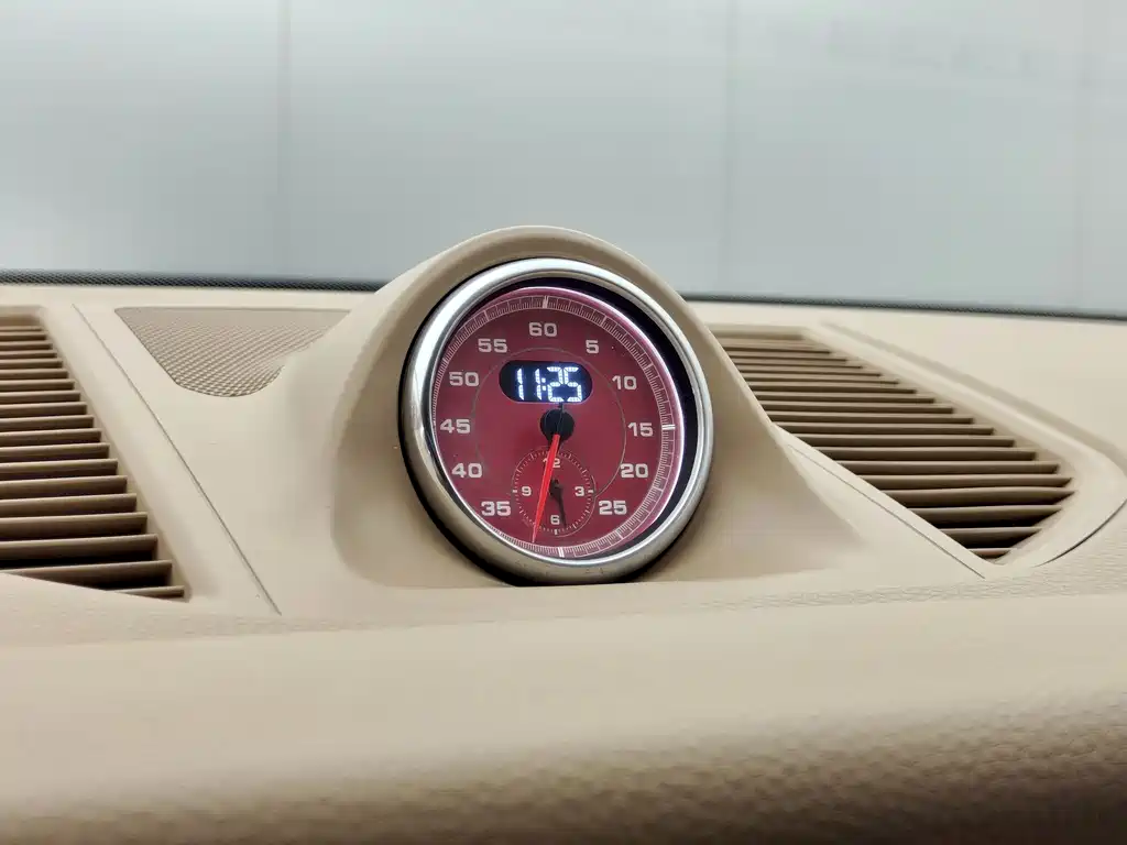 Macan 2017 Macan 2.0T купить на сайте DeffCars