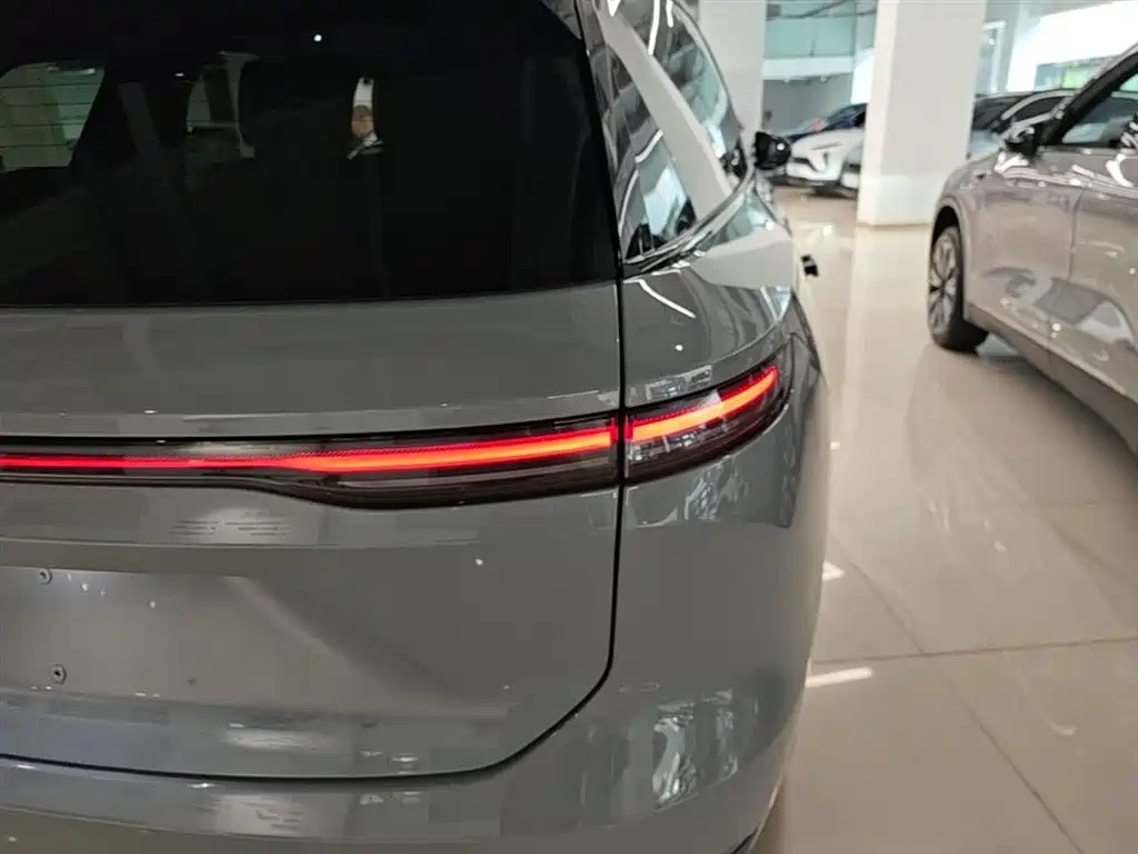 NIO ES8 2023 model 75kWh купить на сайте DeffCars