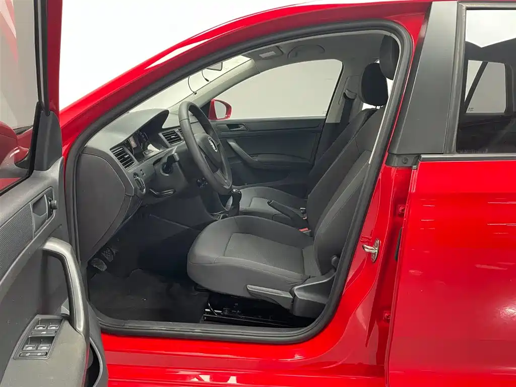 Xindong 2016 facelift 1.4L manual forward version купить на сайте DeffCars