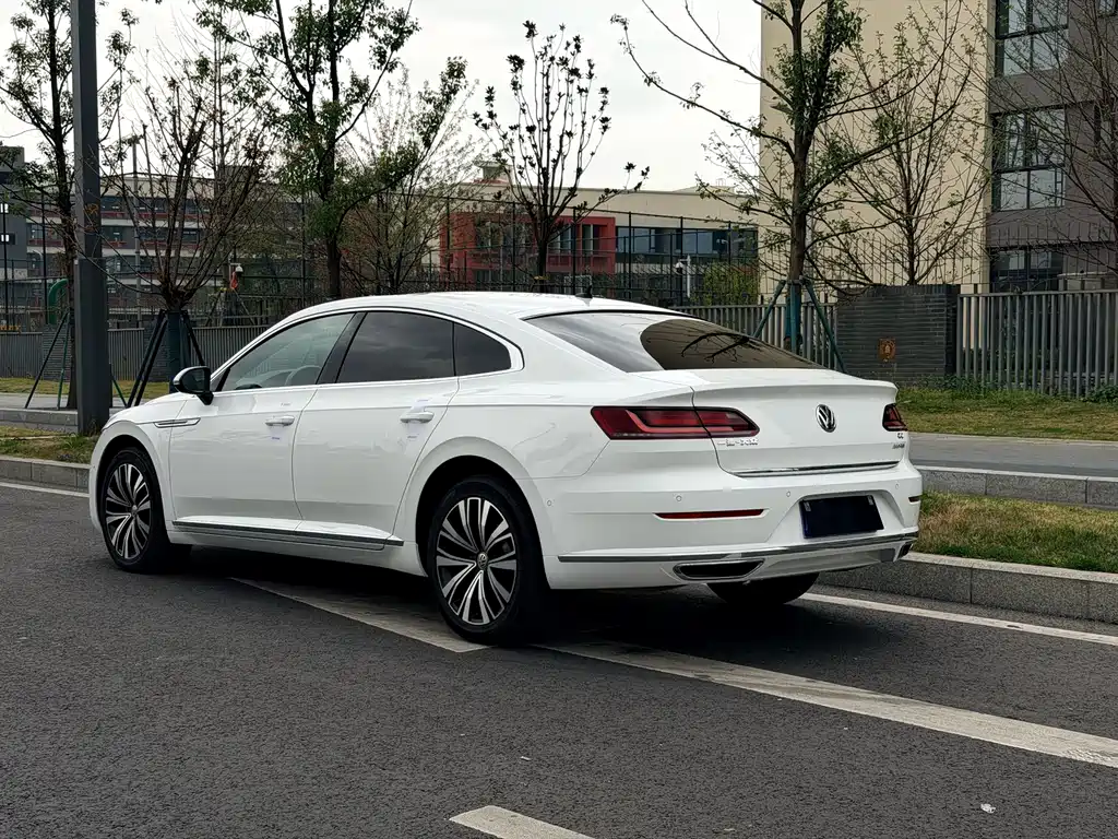 FAW-Volkswagen CC 2020 330TSI Charming Edition National VI купить на сайте DeffCars