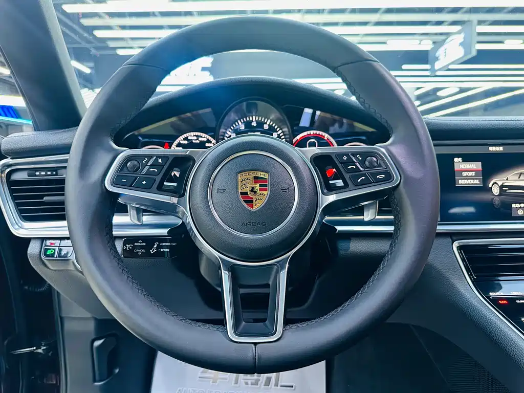 Panamera 2017 Panamera Executive Extended Edition 3.0T купить на сайте DeffCars