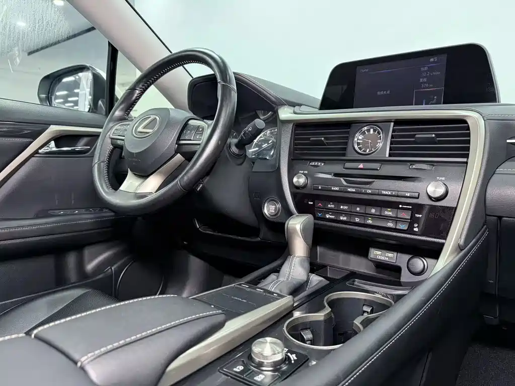 Lexus RX 2020 300 2WD Elite Edition National VI купить на сайте DeffCars