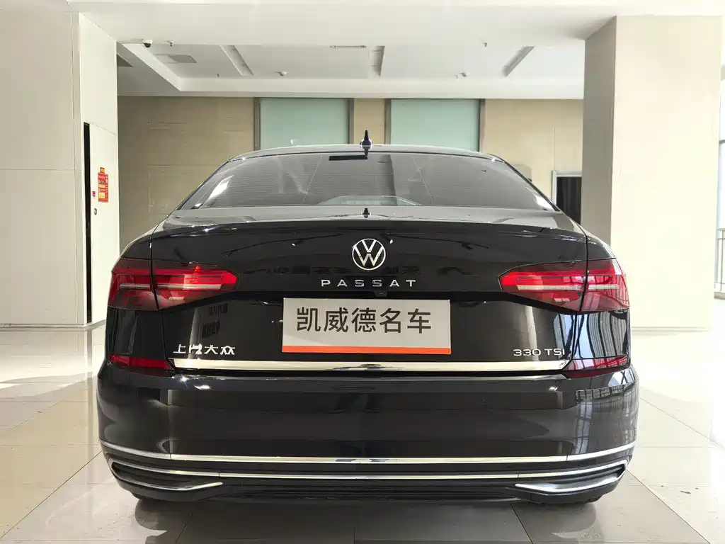 Passat 2021 330TSI Deluxe Edition купить на сайте DeffCars
