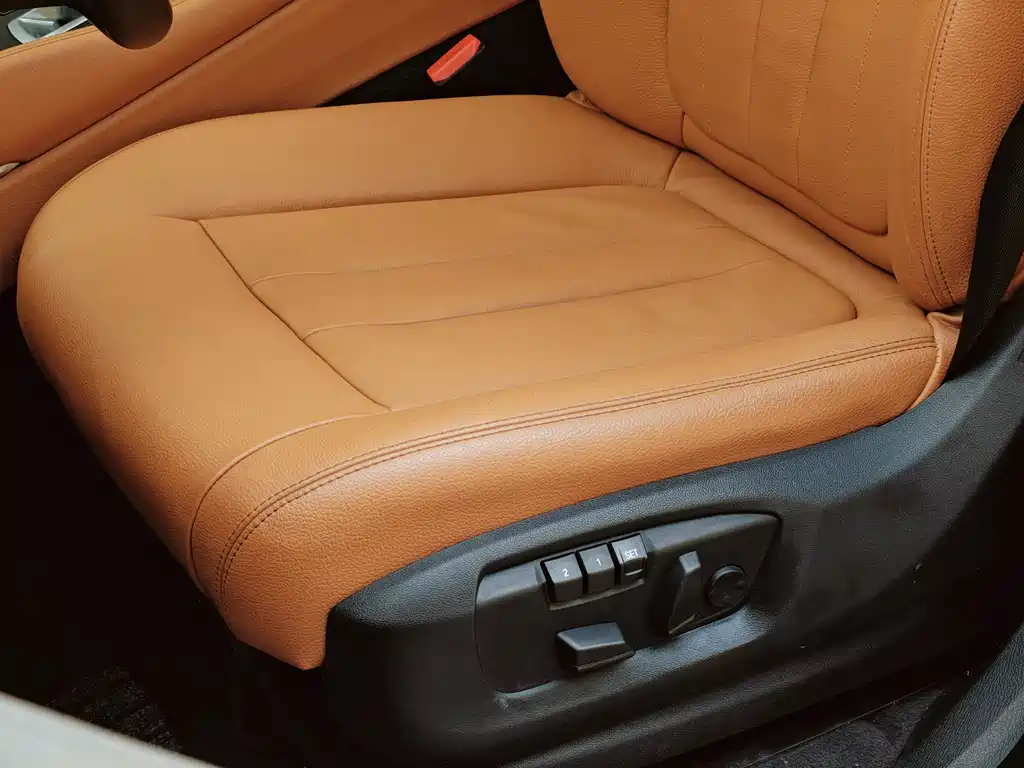 BMW X6 2015 xDrive35i leading model купить на сайте DeffCars