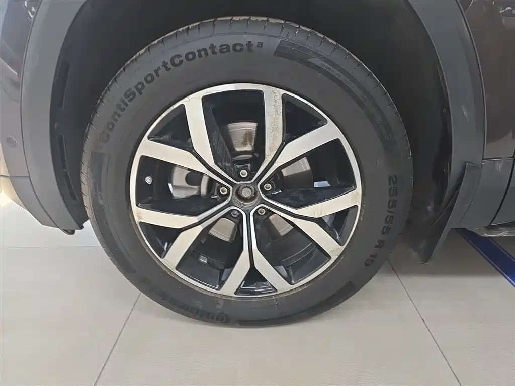 Touron 2020 380TSI four-wheel drive luxury version National VI купить на сайте DeffCars