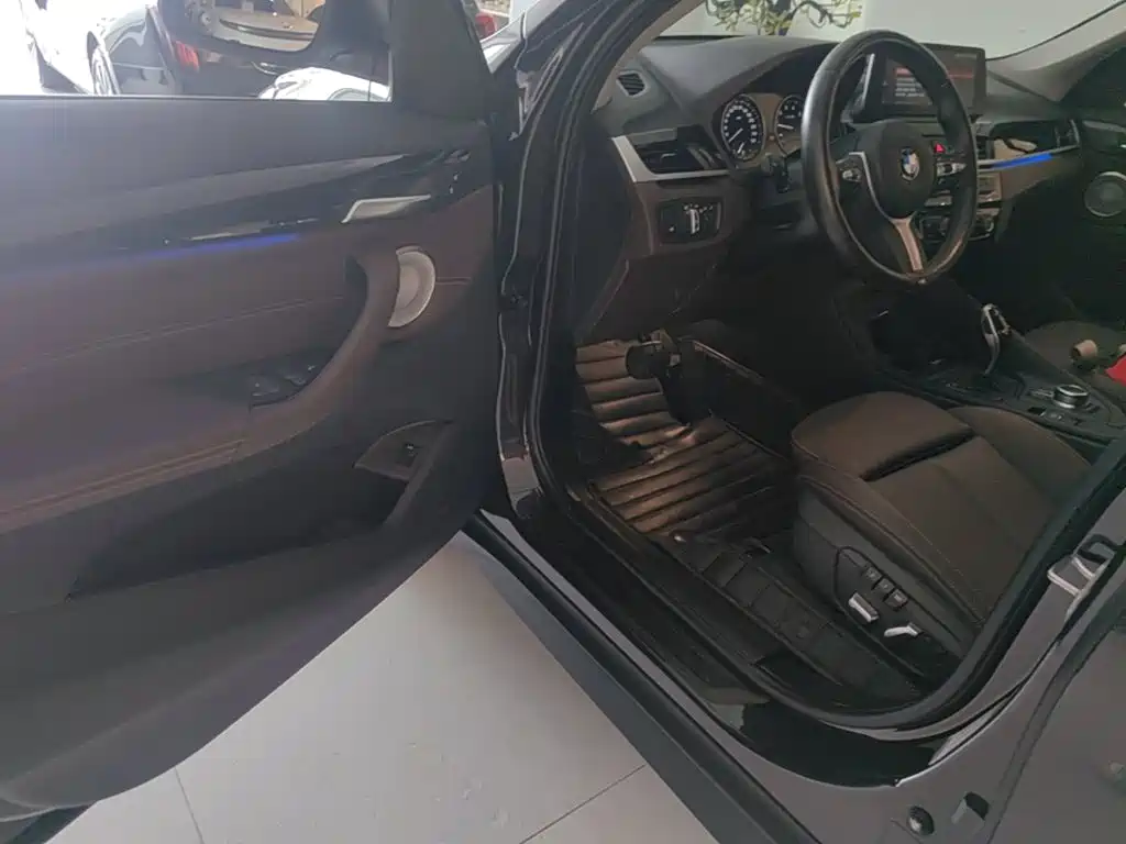 BMW X1 2021 Modified sDrive25Li Leading купить на сайте DeffCars