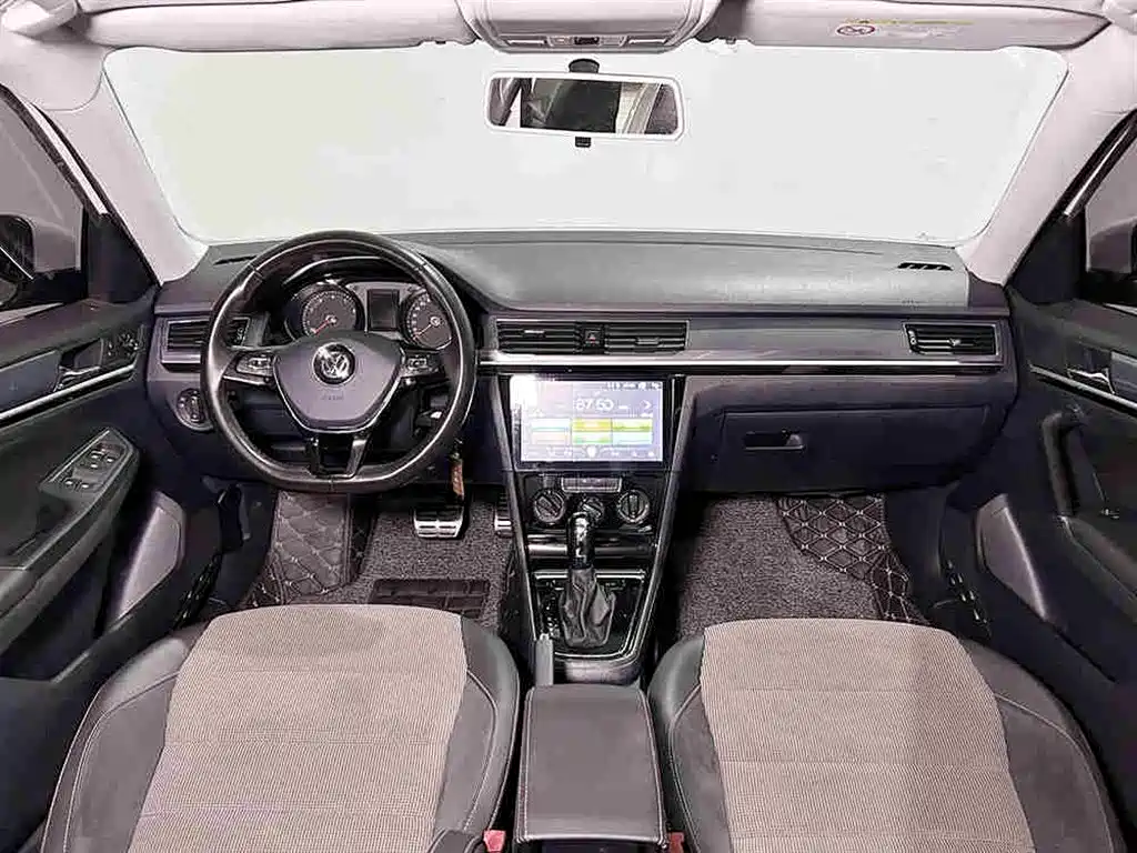 C-TREK Weiling 2018 230TSI DSG comfort model купить на сайте DeffCars