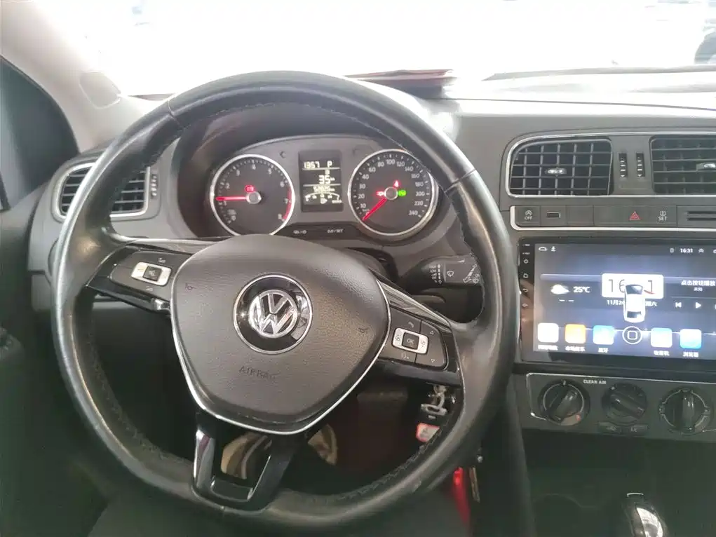 Polo 2018 1.5L automatic safety model купить на сайте DeffCars