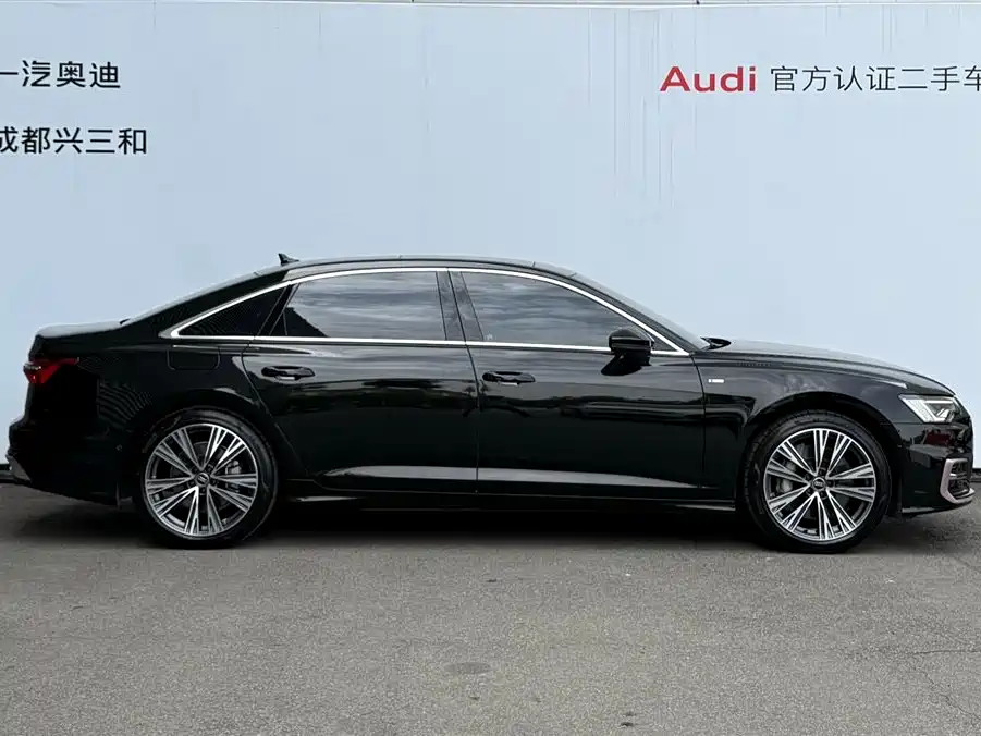 Audi A6L 2024 55 TFSI quattro exclusive dynamic model купить на сайте DeffCars
