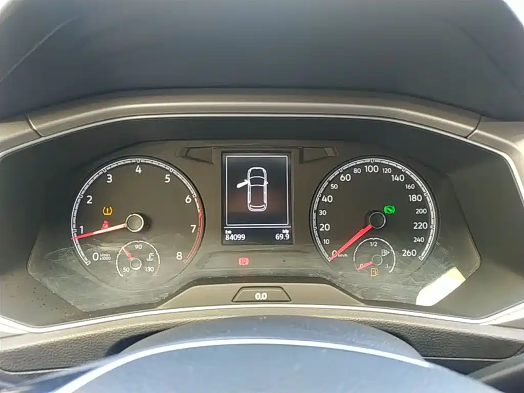 T-ROC 2018 model 230TSI DSG two-wheel drive aggressive model National V купить на сайте DeffCars