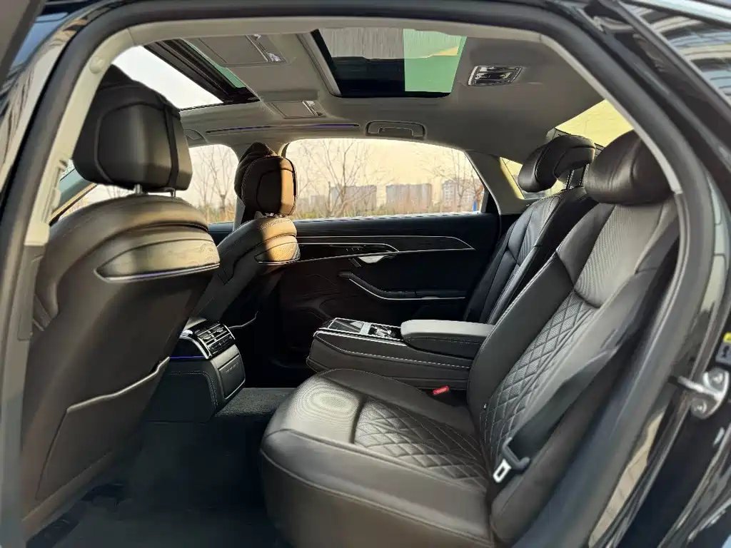 Audi A8 2024 A8L 50 TFSI quattro Premium Selection купить на сайте DeffCars