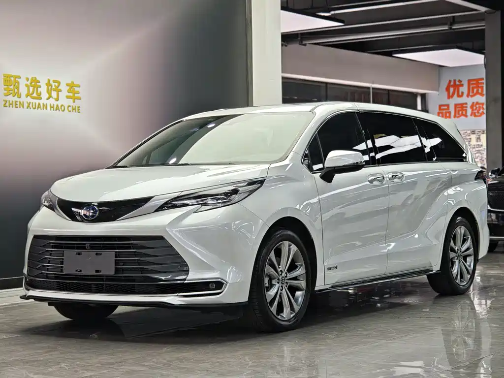 SIENNA 2023 2.5L Hybrid Premium Edition купить на сайте DeffCars