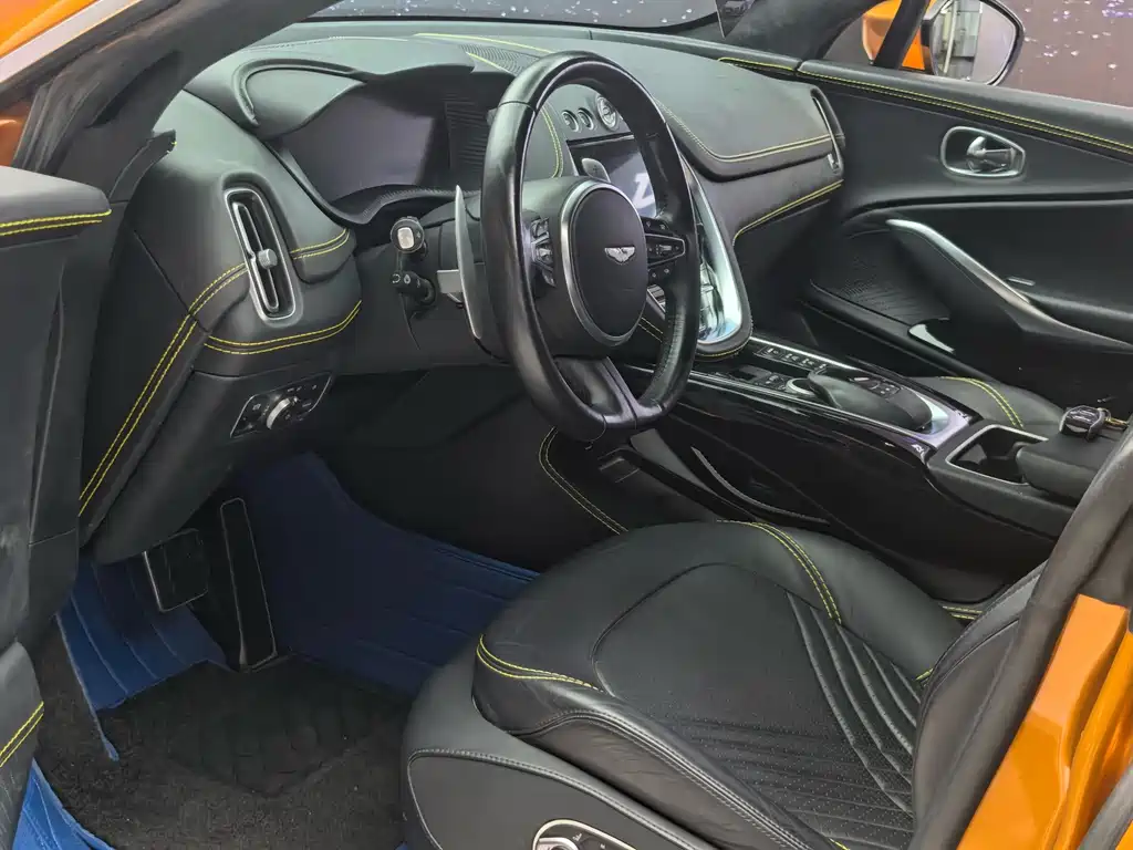 Aston Martin DBX 2022 3.0T STRAIGHT-SIX купить на сайте DeffCars