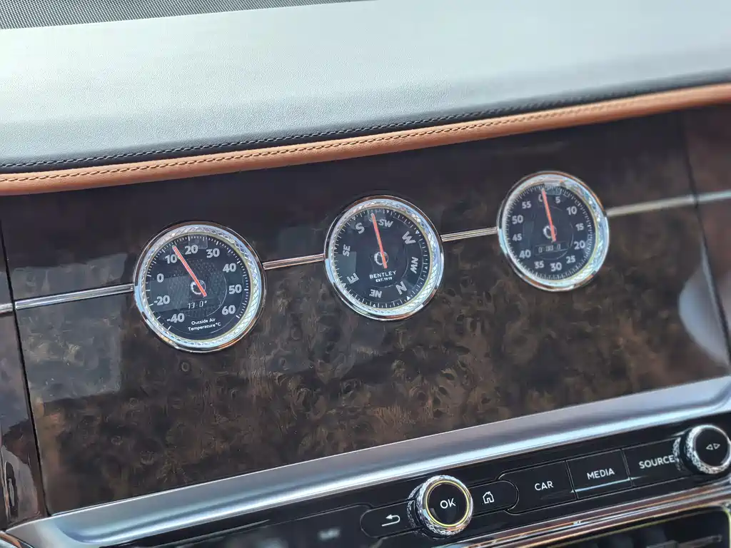 Flying Spur 2021 4.0T V8 Standard Edition купить на сайте DeffCars