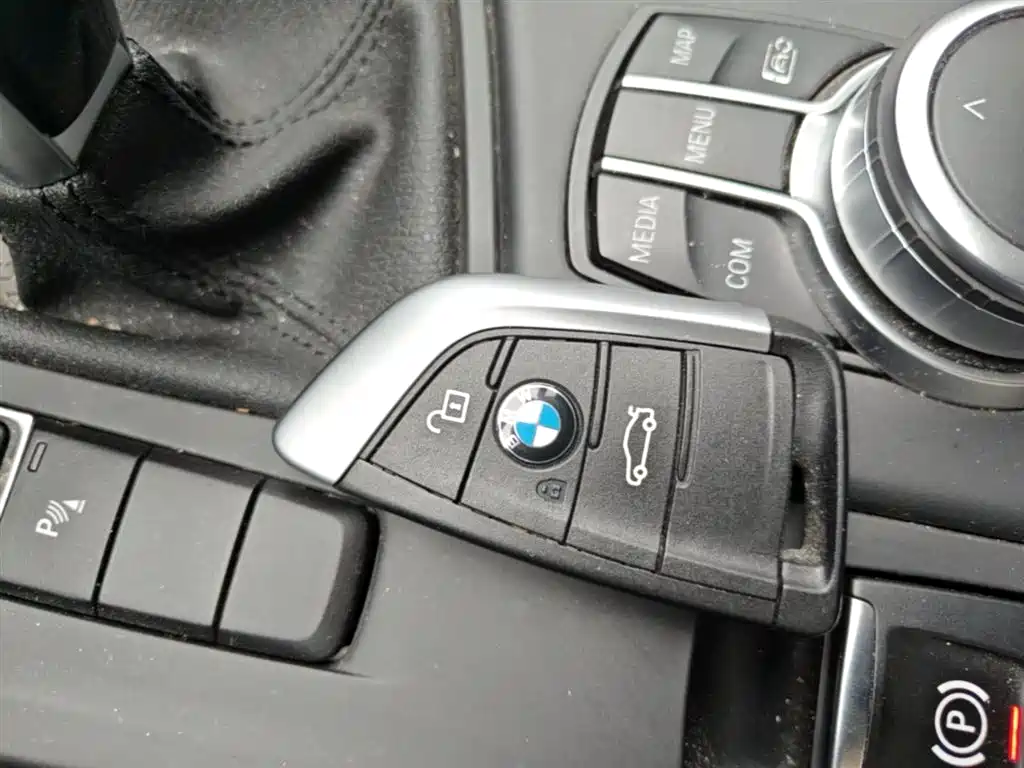 BMW X1 2022 sDrive25Li Leading Model купить на сайте DeffCars