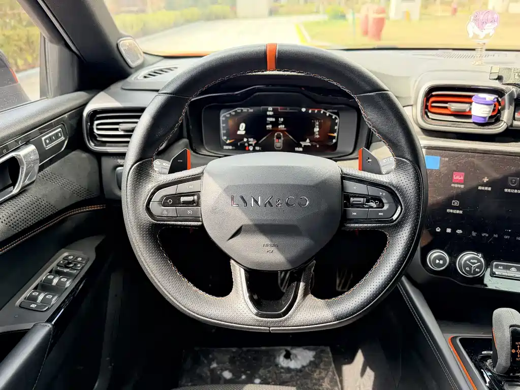 Lynk & Co 02 Hatchback 2021 2.0TD Halo Driving Control Kit Edition купить на сайте DeffCars