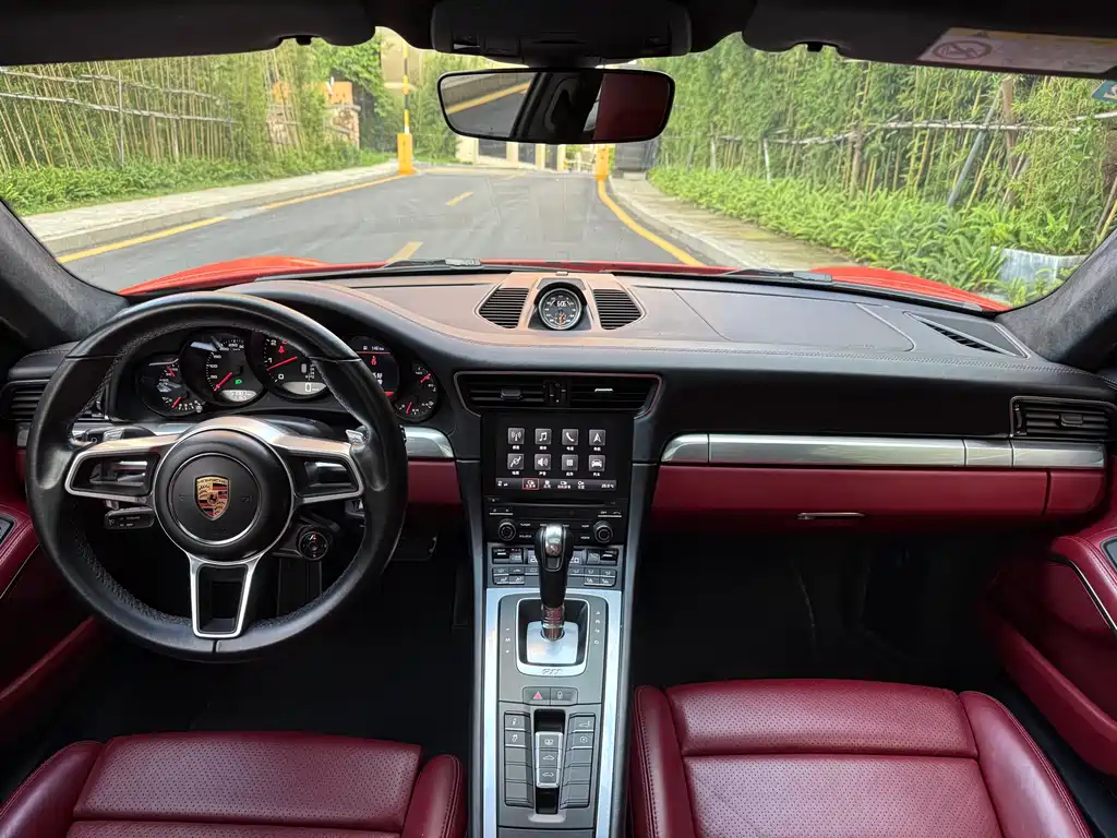 Porsche 911 2016 Carrera 3.0T купить на сайте DeffCars