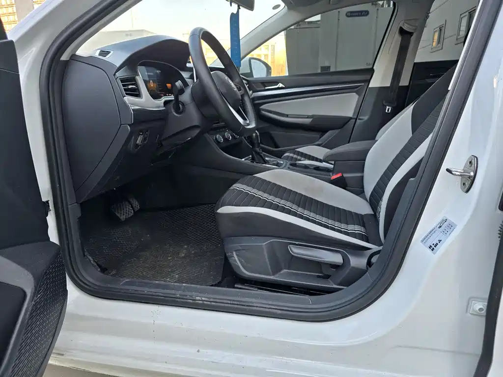 Bora 2024 200TSI DSG Changxing Edition купить на сайте DeffCars