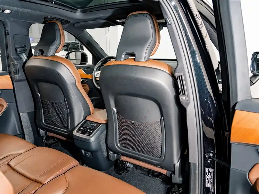 Volvo XC90 2022 B6 Zhiyi Luxury Edition 7 seats купить на сайте DeffCars