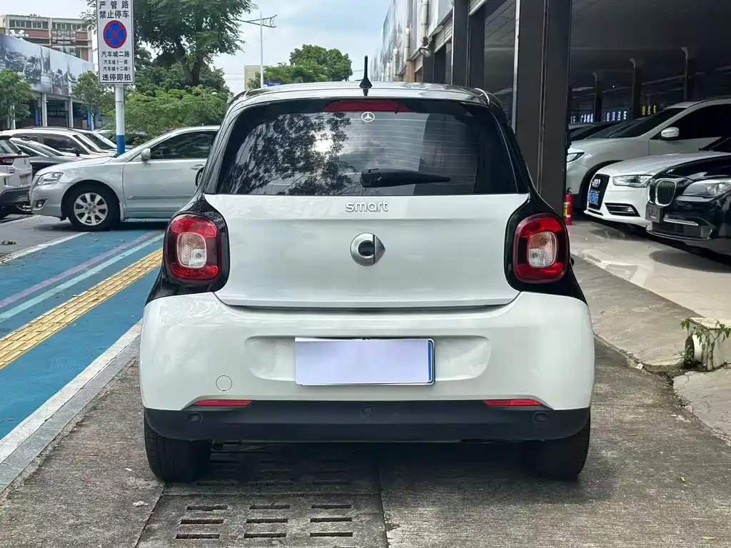 smart forfour 2016 1.0L 52kW passion version купить на сайте DeffCars