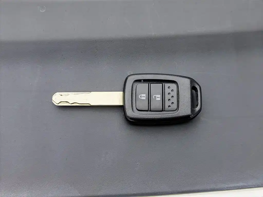 Fit 2018 1.5L manual comfort version купить на сайте DeffCars