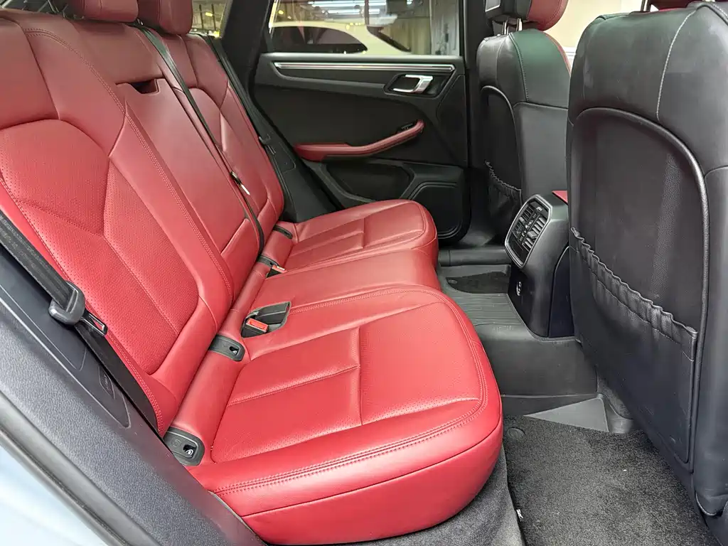 Macan 2023 Macan 2.0T купить на сайте DeffCars