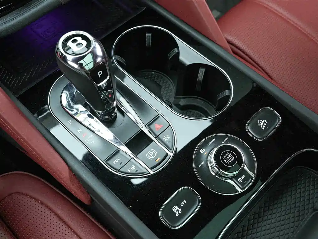 Bentayga 2022 4.0T V8 купить на сайте DeffCars
