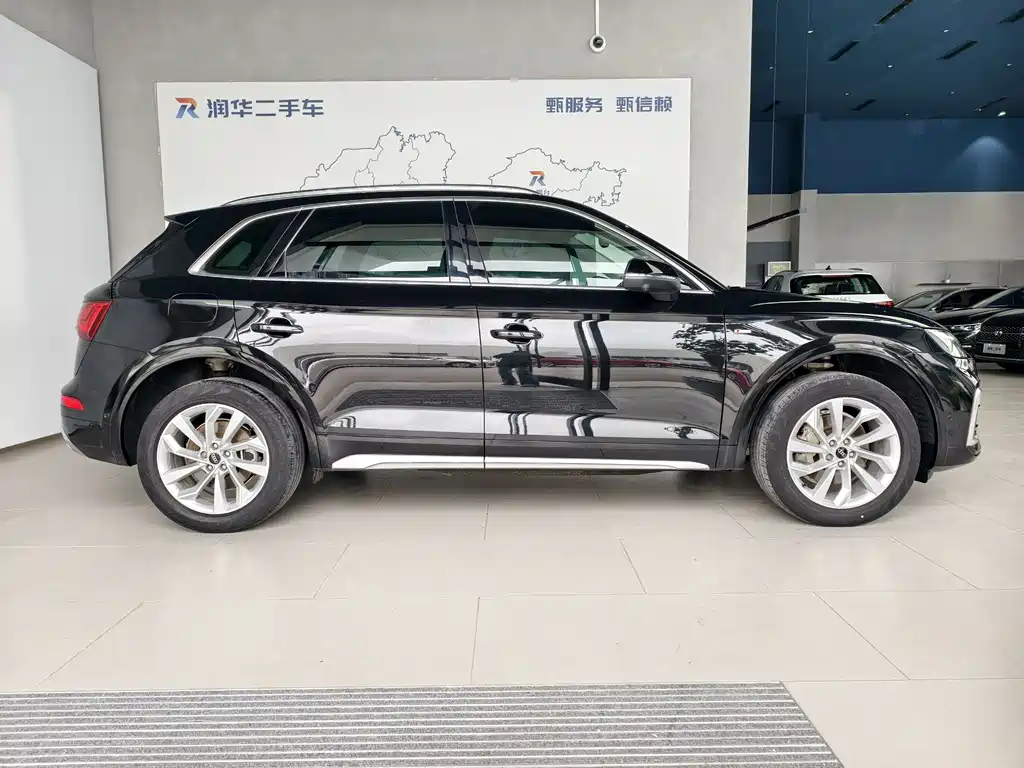 Audi Q5L 2022 40T luxury and dynamic model купить на сайте DeffCars
