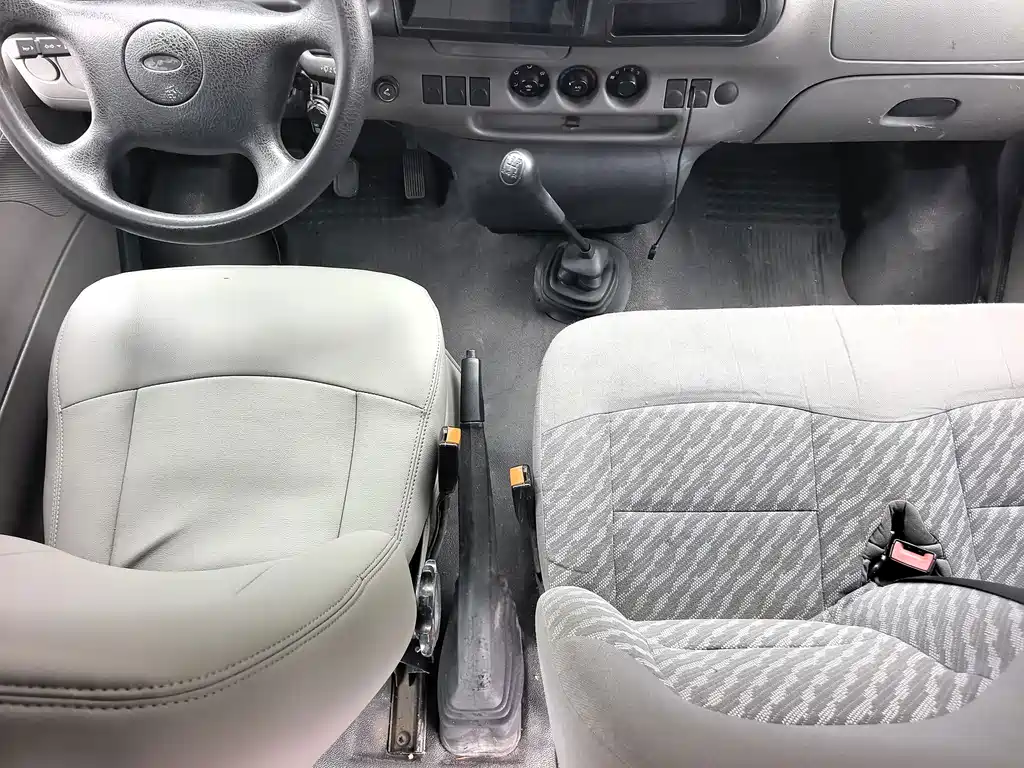Classic Transit 2016 2.8T diesel short-axle 6-seat mid-roof multi-purpose vehicle JX493ZLQ4 купить на сайте DeffCars